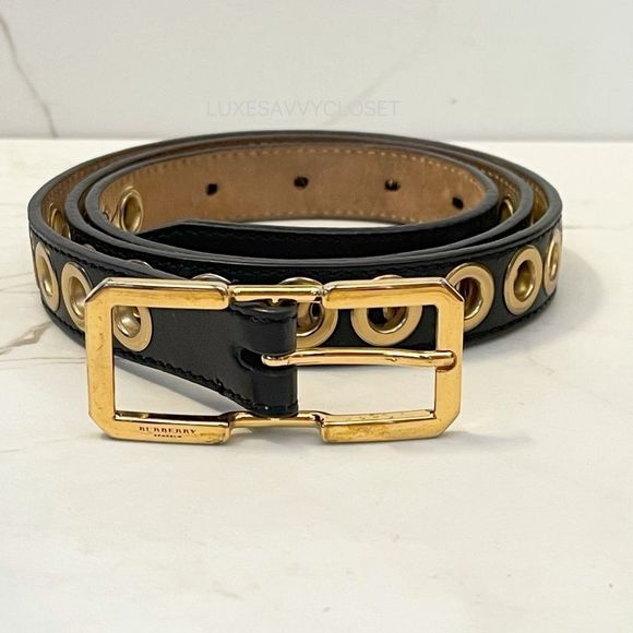 ⭐️HOST PICK⭐️ BURBERRY Metal Eyelet Belt - Picture 1 of 9